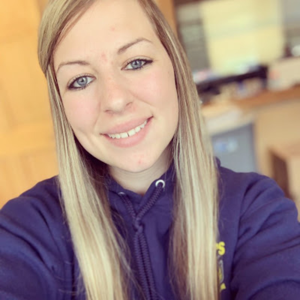 Meet your Posher, Emily